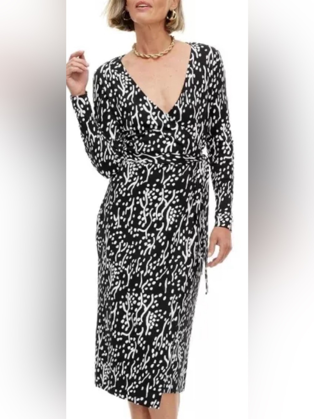 NWT Black & White Tie-Waist V-Neck Midi Dress